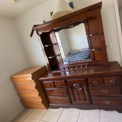 Dresser & Mirror Set 