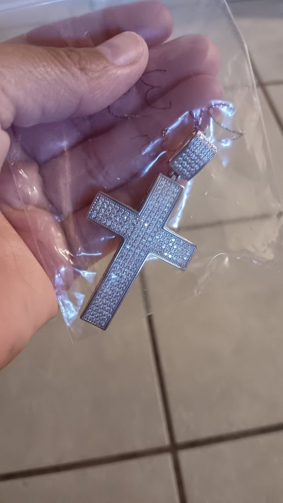 DIJE DE CRUZ CON DIAMANTES PLATA 9.25