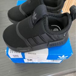 Adidas Toddler Size 5