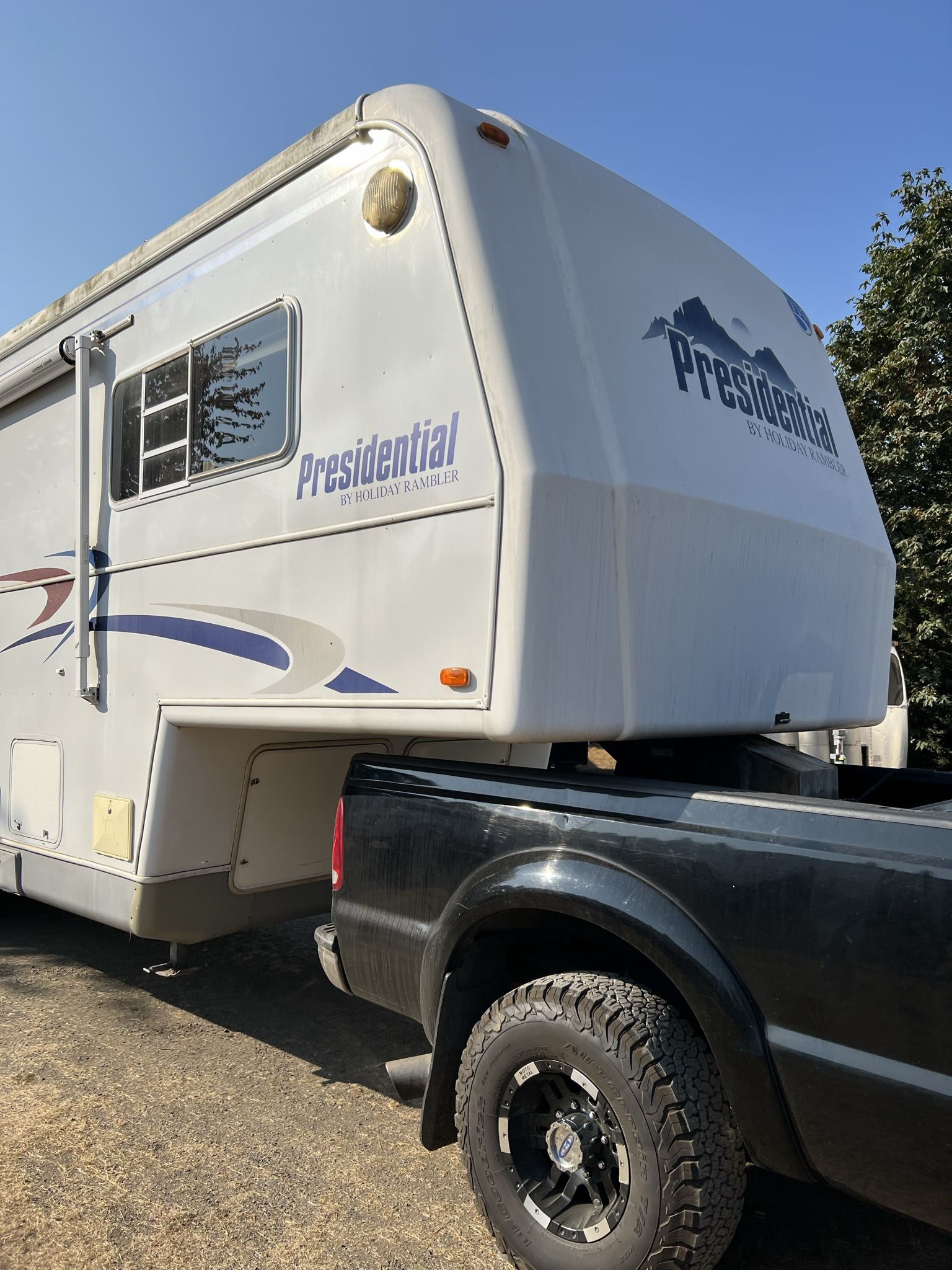 2002 Holiday Rambler Presidential