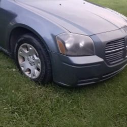 2005 Dodge Magnum