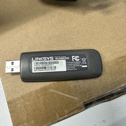 Linksys WUSB6300 Dual-Band AC1200 Wireless USB 3.0 Adapter - Black