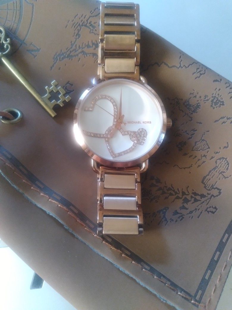 Womens Michael Kors Rose Gold Watch