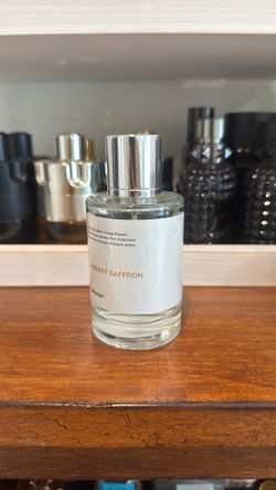 COLOGNE | Dossier Amber Saffron (MFK Baccarat)