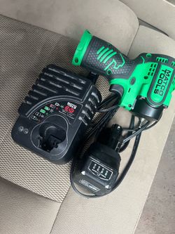 Matco 16v 1/4” impact. Battery and charger included
