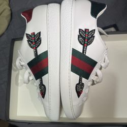 Gucci Ace Arrow Size 36
