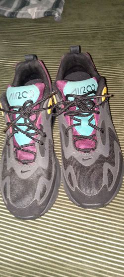Super clean like new size 8.5 nike sneaker deal
