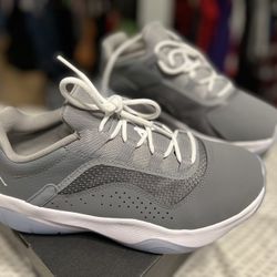 AIR JORDAN 11 CMFT LOW (GS)