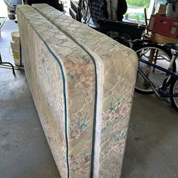 Twin Mattress With Box Springs