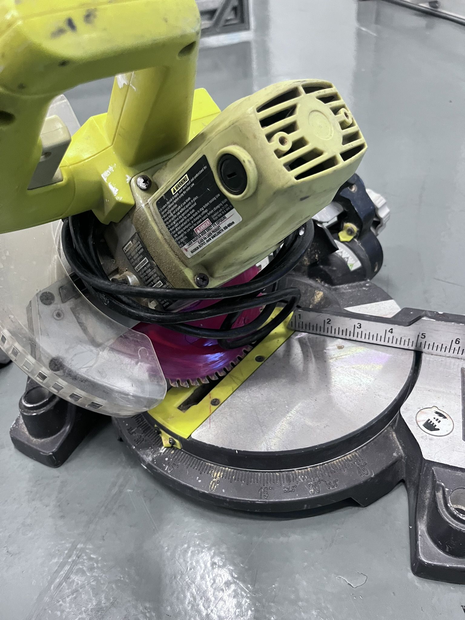 RYOBI TS1143L 7-1/4" Miter 5800 RPM 24 Tooth Carbide-Tipped Blade Table Saw 