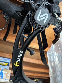 Like New SARIS bike rack for car