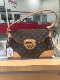 Louis Vuitton purse different prices layway available 10% Dwon if you interested please make sure you ask for Maribel thank you