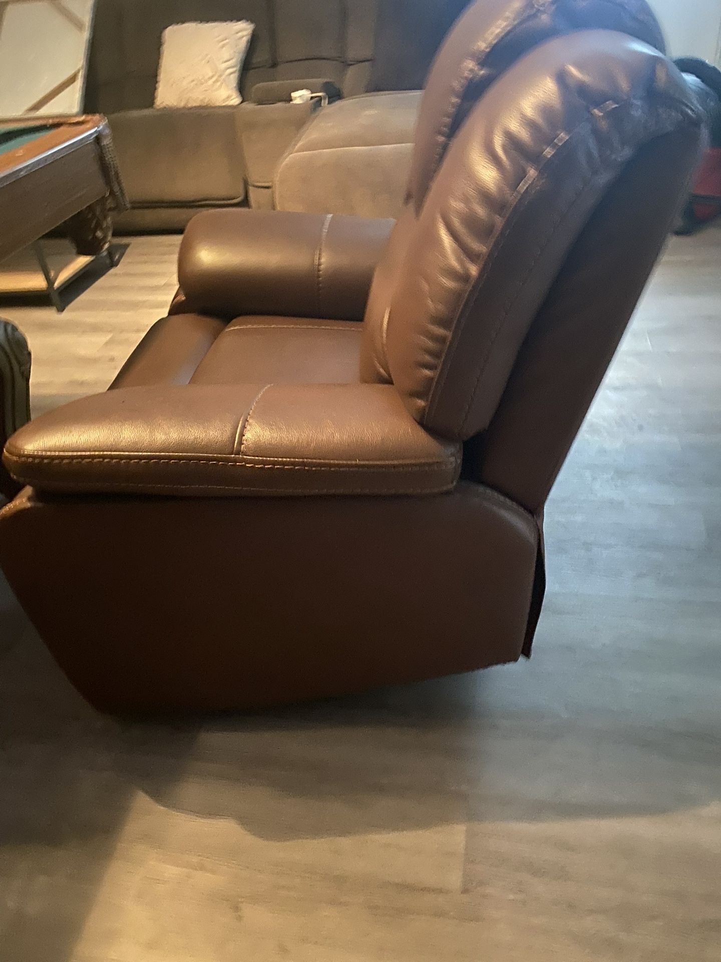 Recliner Chair. No Rocking Chair - Manual - Like New