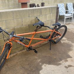 beautiful tándem bike