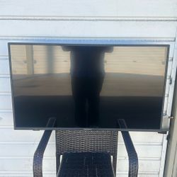 Insignia 43’ Smart Tv