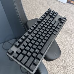 Phantom Mechanical Keyboard 