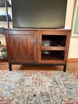 Crate & Barrel Wyatt 40" Media Console