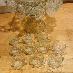 Beautifully Designed Glass Punch Bowl Set on Pedestal, 27 Pieces Including Cup Hangers As Shown.
