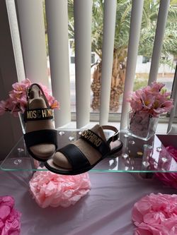 Shoes Women’s .