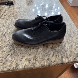 Dr. Scholl’s Black Leather Oxford With Brown Sole Size 9