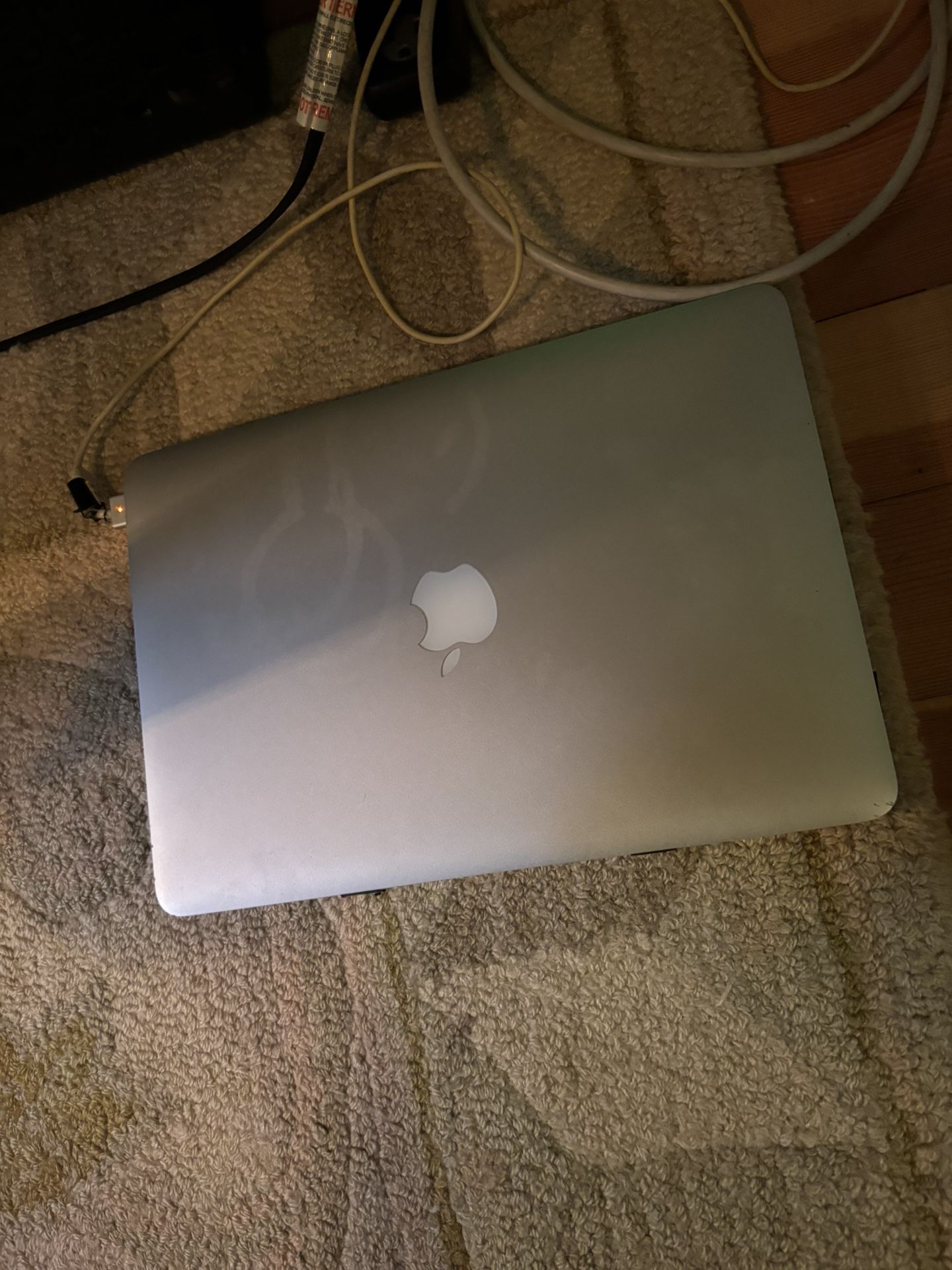 MacBook Pro Early 2015 - Damaged