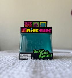 NeeDoh Nice Cube Super Solid Squish – Blue