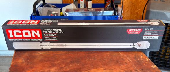 Icon 1/2” Drive Professional Torque Wrench (model TW 12-250)
