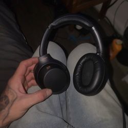 Sony WH-1000XM3 Wireless Noise Cancelling Headphones