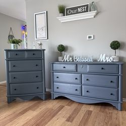 ✨🩶Beautiful solid oak dresser set🩶✨