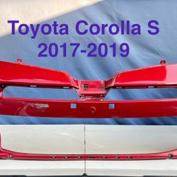 2017-2019 Toyota Corolla Front Bumper OEM 