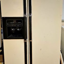 Kennmore Refrigerator 