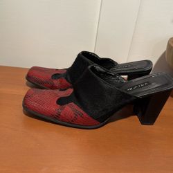 Women’s Unisa Mules 