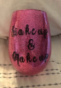 Custom makeup brush holder