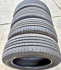 🎃 215 55 17 Michelin Tires Con 80% de Vida Las 4