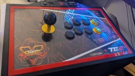Madcatz TE2+ Arcade Stick