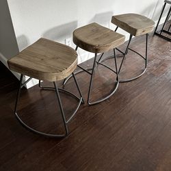 Counter stools x3
