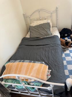 Mental twin bed frame