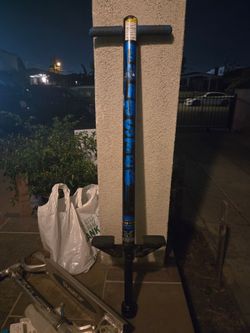 Thruster Blue Pogo Stick