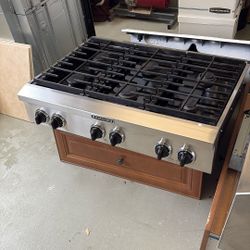 36 Inch Kitchen Aid 6 Burner Gas Stove Top & Hood