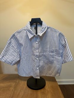 Cropped blouse