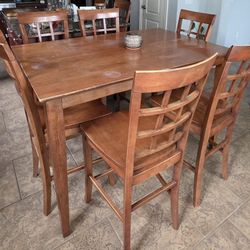 Dining/Kitchen Table