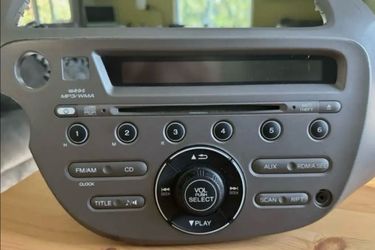 Honda Fit OEM Stereo System. Excellent Condition!