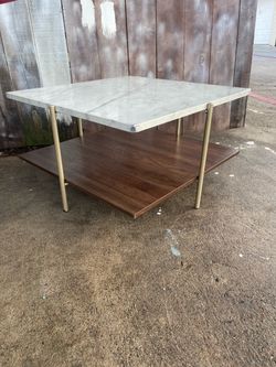WALKER EDISON SIMONE ULTRA MODERN SIMONE SQUARE COFFE TABLE INDOOR LIVING ROOM FAUX WHITE MARBLE