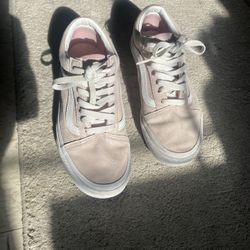 Women Vans Size 7.5