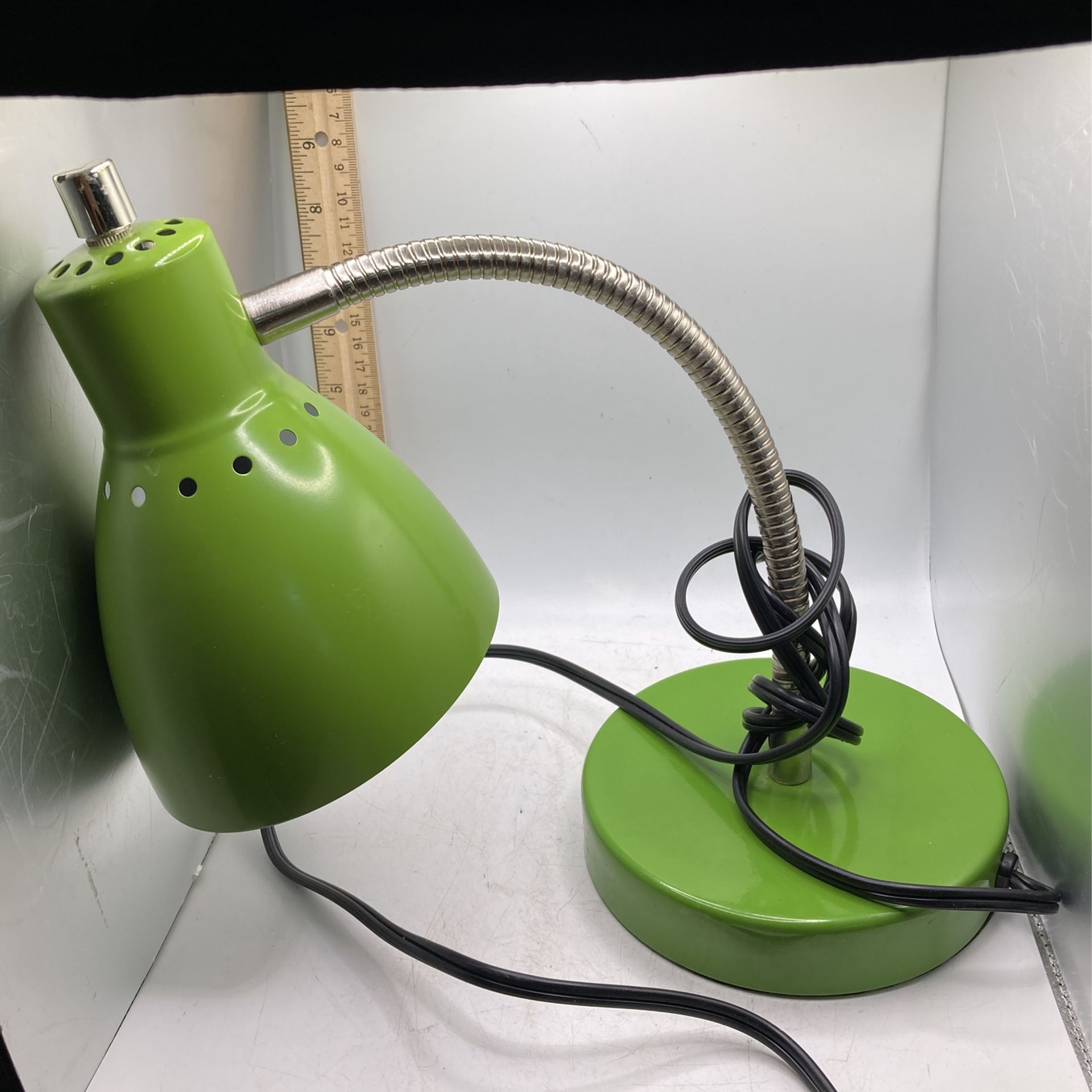 Retro Green Desk Lamp Cab Bb