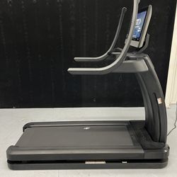 iFit NordicTrack x22i Commercial Treadmill