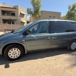 2006 Chrysler Town & Country
