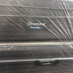 Beautyrest Queen Mattress
