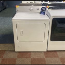Maytag White Gas Dryer 8IU7B