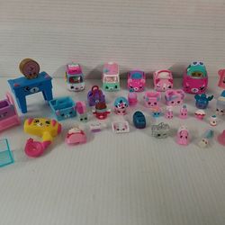 (33pcs) Shopkins Random Lot of 33 Figures- Mix Seasons